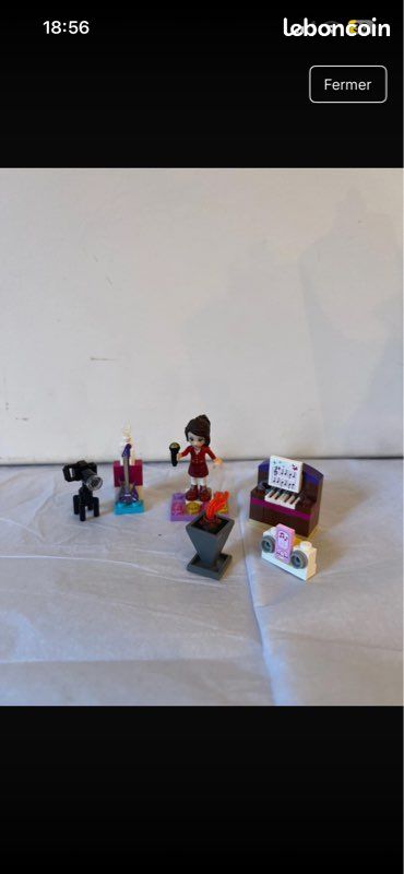 Lego star dans boite (image 1)