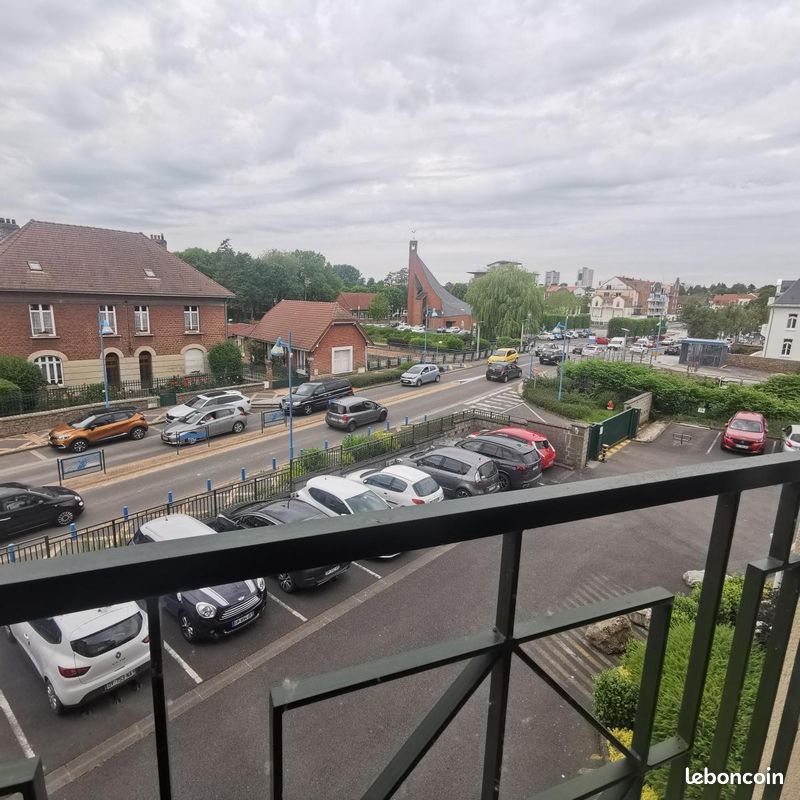 Parking 11 m² · à Saint-Laurent-Blangy · 11 m² · 50 €/mois