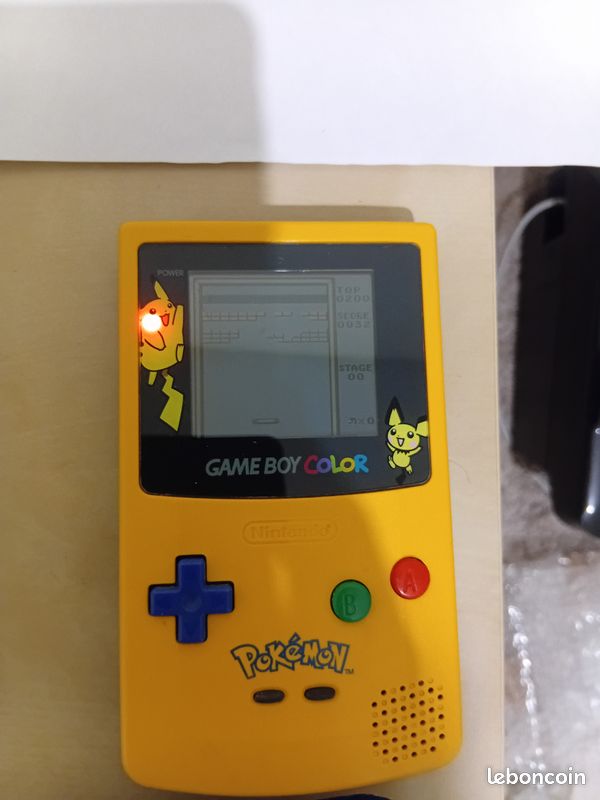 Game Boy édition Pokemon, jeux Double dragon, Super Mario Land... (image 2)