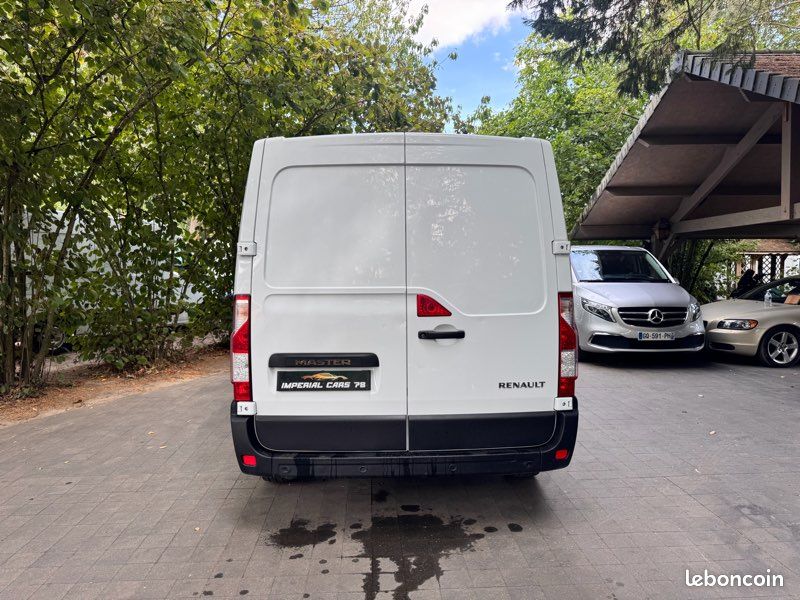 Renault master l1h1 blue dci 135 confort traction fourgon 2023 – photo 6
