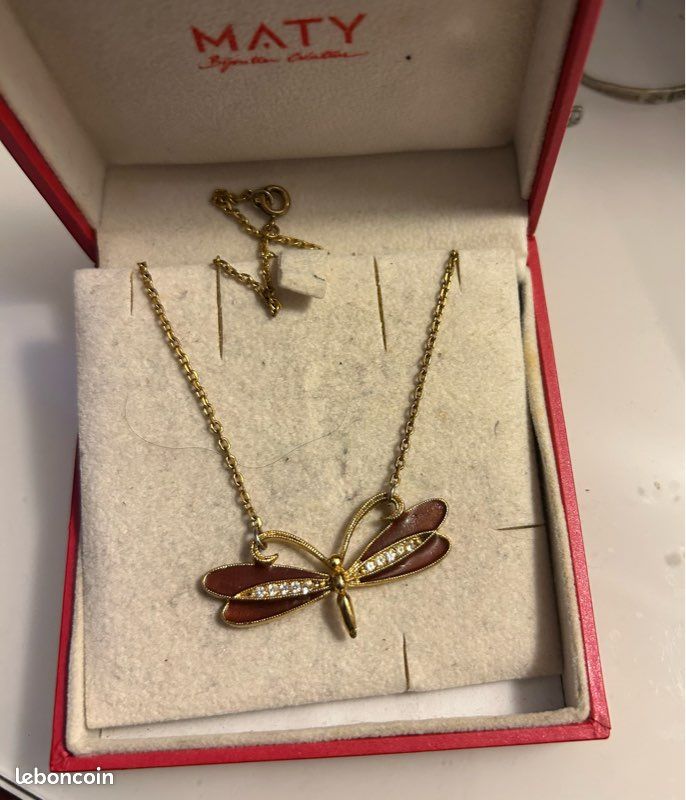 Collier en plaqué or papillon (image 8)