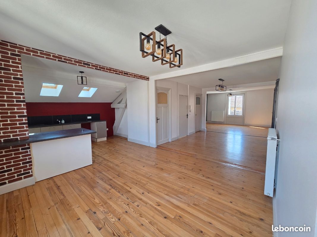 Appartement 4 pièces 109 m² · à Feurs · 109 m² · 170 000 €