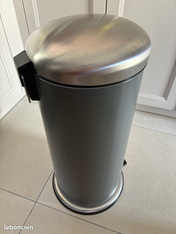 Poubelle à pédale IKEA MJÖSA 30 litres (image 4)