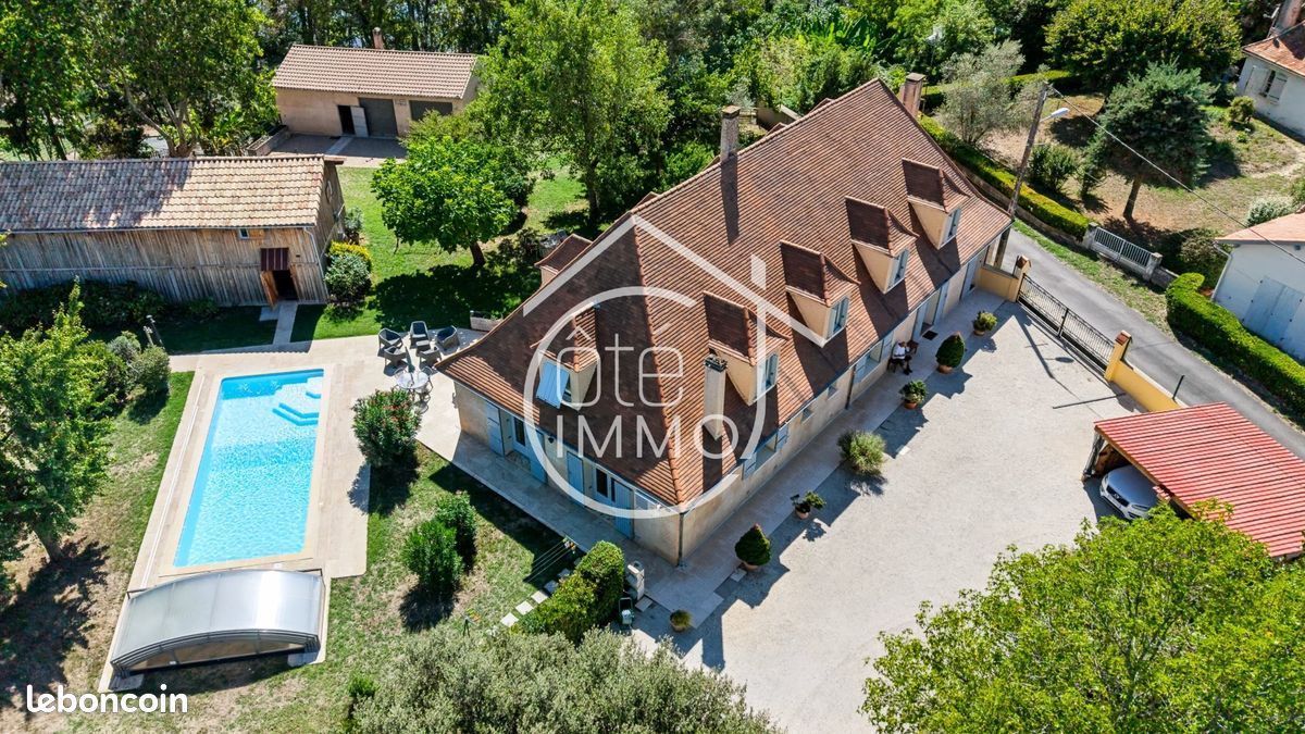 Maison 12 pièces 331 m² · à Prigonrieux · 331 m² · 703 500 €