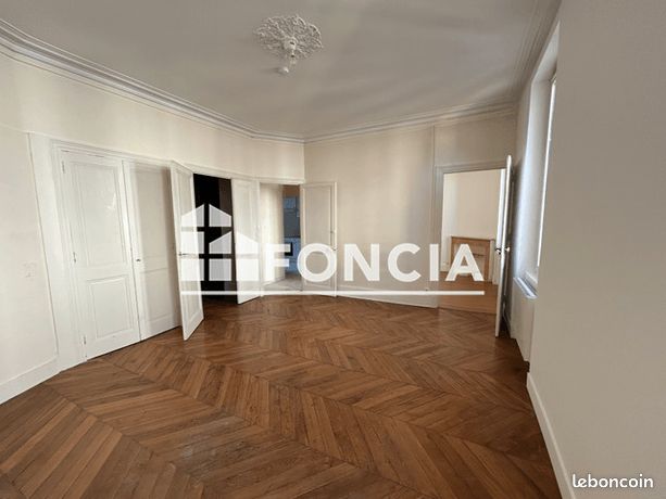 Appartement 2 pièces 43 m² — 7
