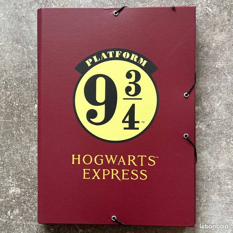 Chemise à rabats A4 Hogwarts Express Platform 9¾ - HARRY POTTER - NEUF (image 1)