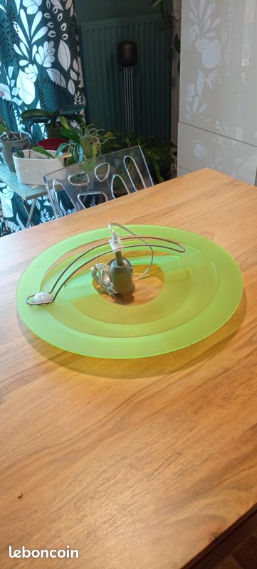 Luminaire suspension moderne verte (image 1)