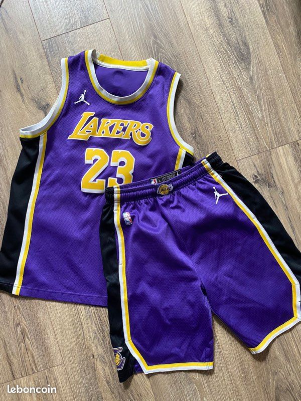 Maillot Ensemble Des Lakers Ensemble Short Et Maillot Lakers