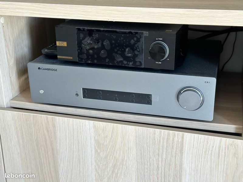 Ampli hi-fi Cambridge cax81 mk2 état neuf , avance carton et facture (image 1)