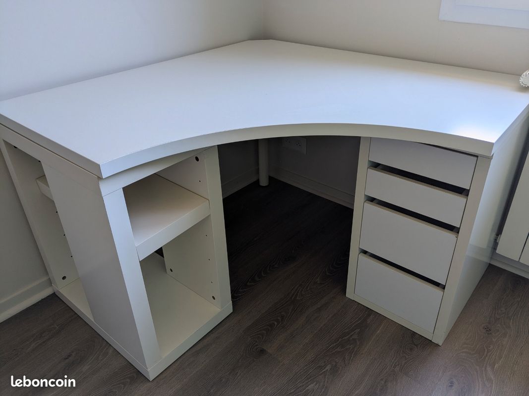 Bureau d'angle blanc IKEA (image 1)
