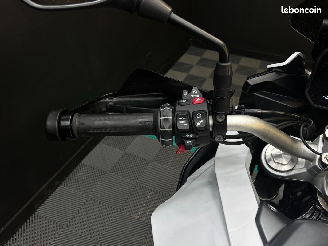 BMW F 900 XR FULL 105cv + PACK DYNAMIC + COMFORT + TOURING + TOP CASE + 20000Km (image 13)