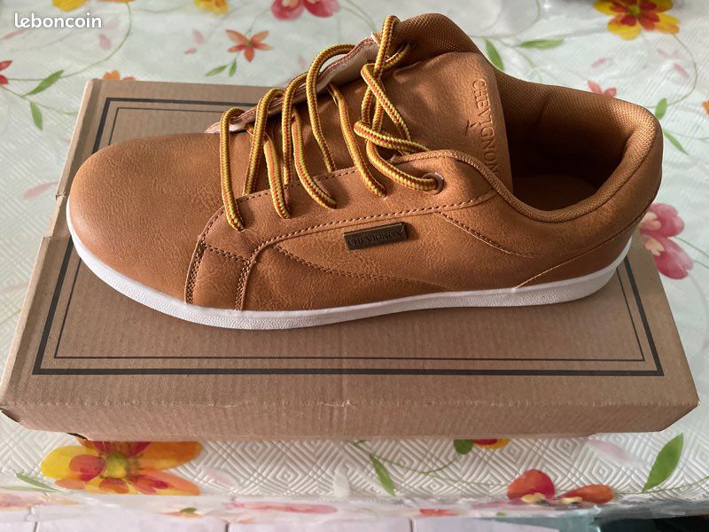 Baskets hommes marque Chevignon pointure 42 neuves (image 1)