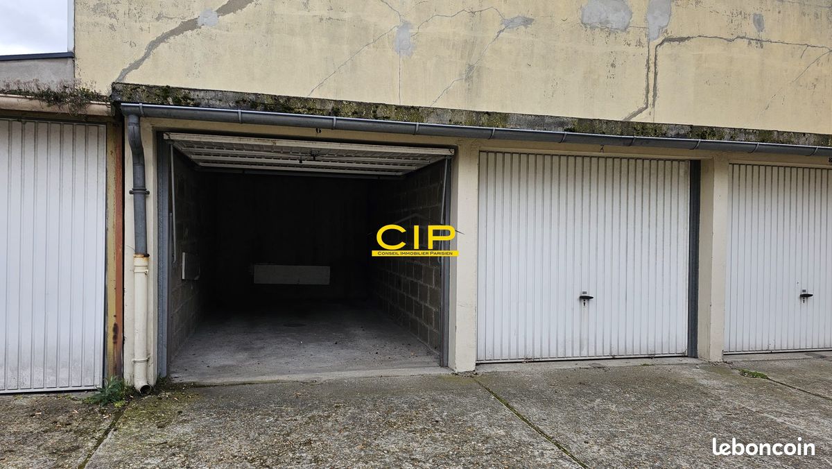 Parking 13 m² · à Bagnolet · 13 m² · 140 €/mois