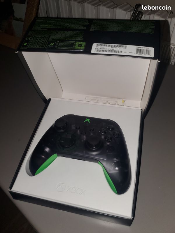 Manette Xbox édition limitée "20 ans" (image 2)