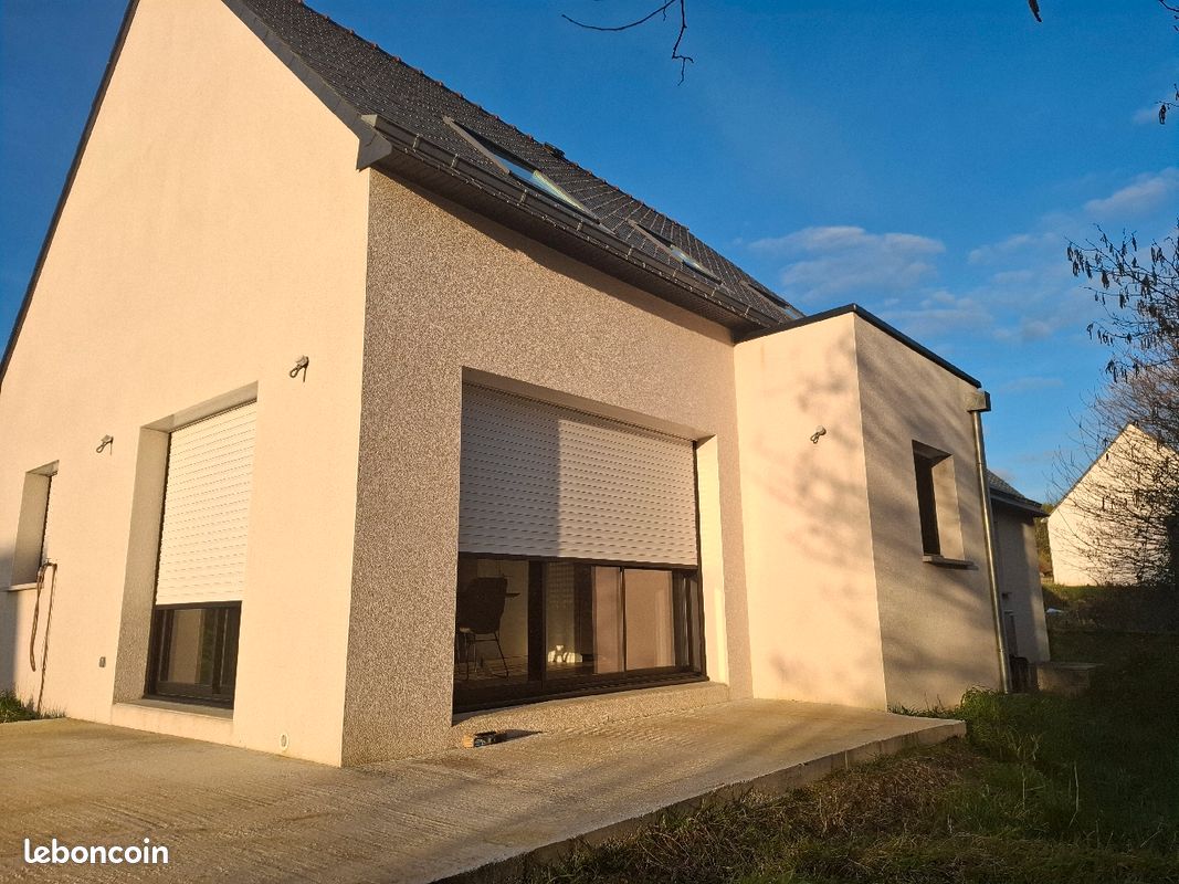 Maison 5 pièces 94 m² · à Landudal · 94 m² · 260 000 €