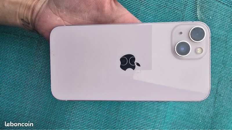IPhone 13 (image 1)