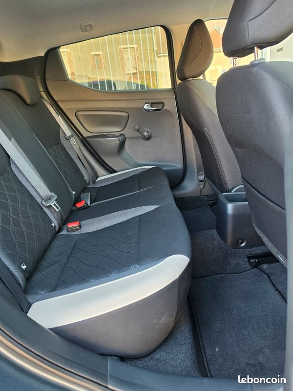 Nissan Micra 1.0 70 ch Made in France 21000 km 06/2018 1ère Main (image 7)
