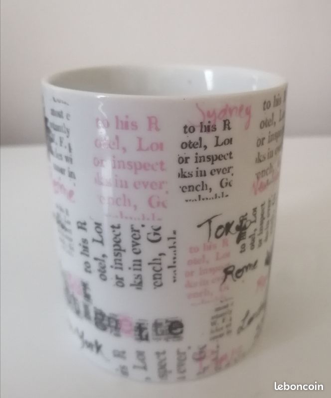 Grosse tasse/ tasse avec ours. Blanc rose et noir/gris. Parfait état (image 5)