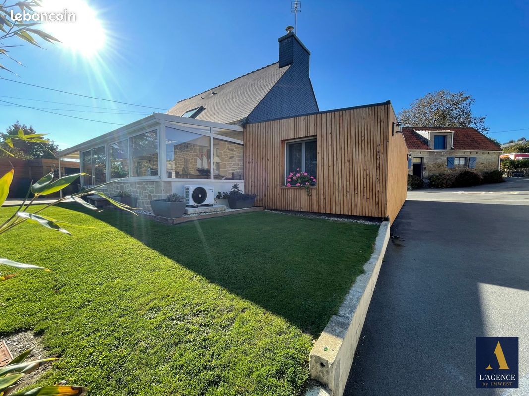 Maison 6 pièces 117 m² · à Sainte-Hélène · 117 m² · 464 000 €