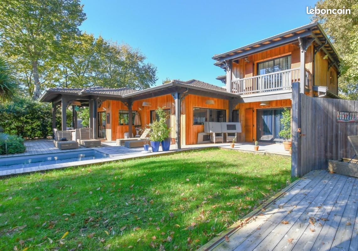 Maison 8 pièces 220 m² · à Lège-Cap-Ferret · 220 m² · 1 190 000 €