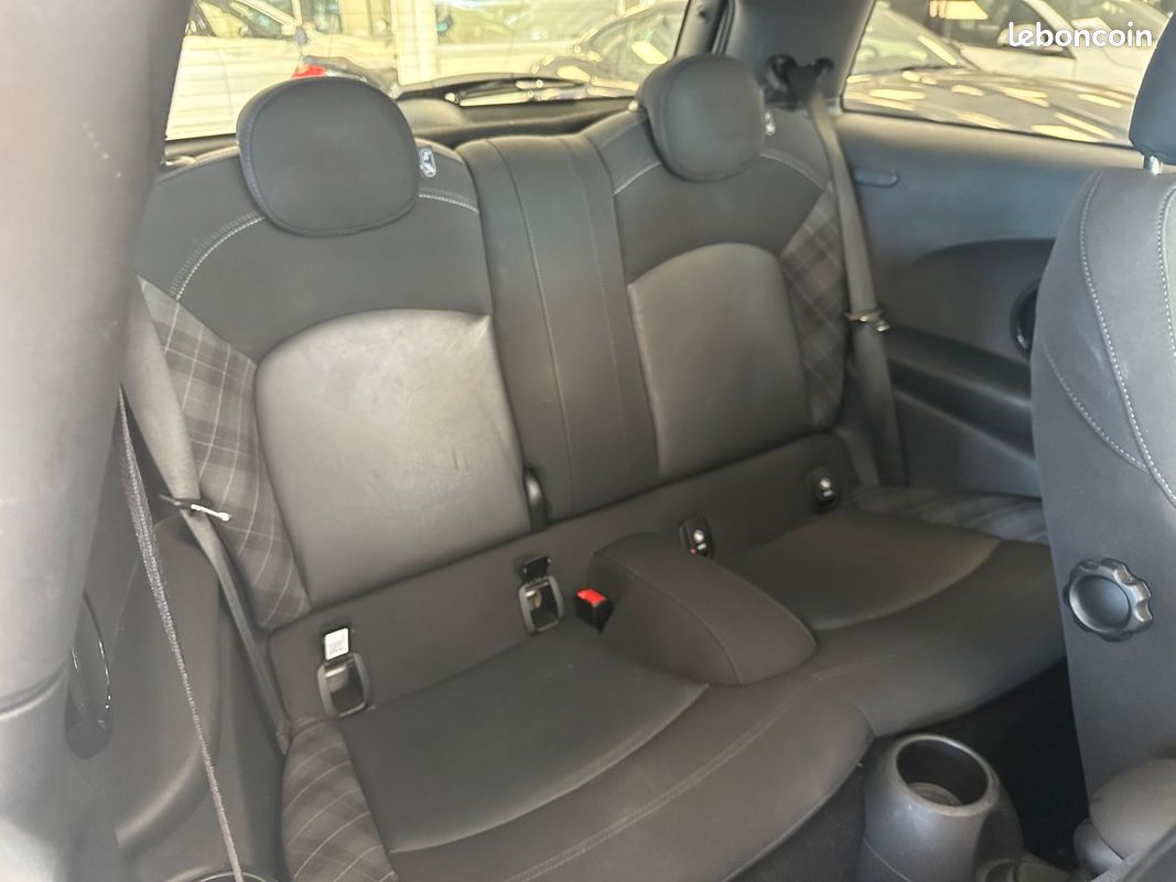 Mini Cooper S FINITION JCW BVA6 LEDS ENTRETIEN FULL Harman Kardon (image 15)