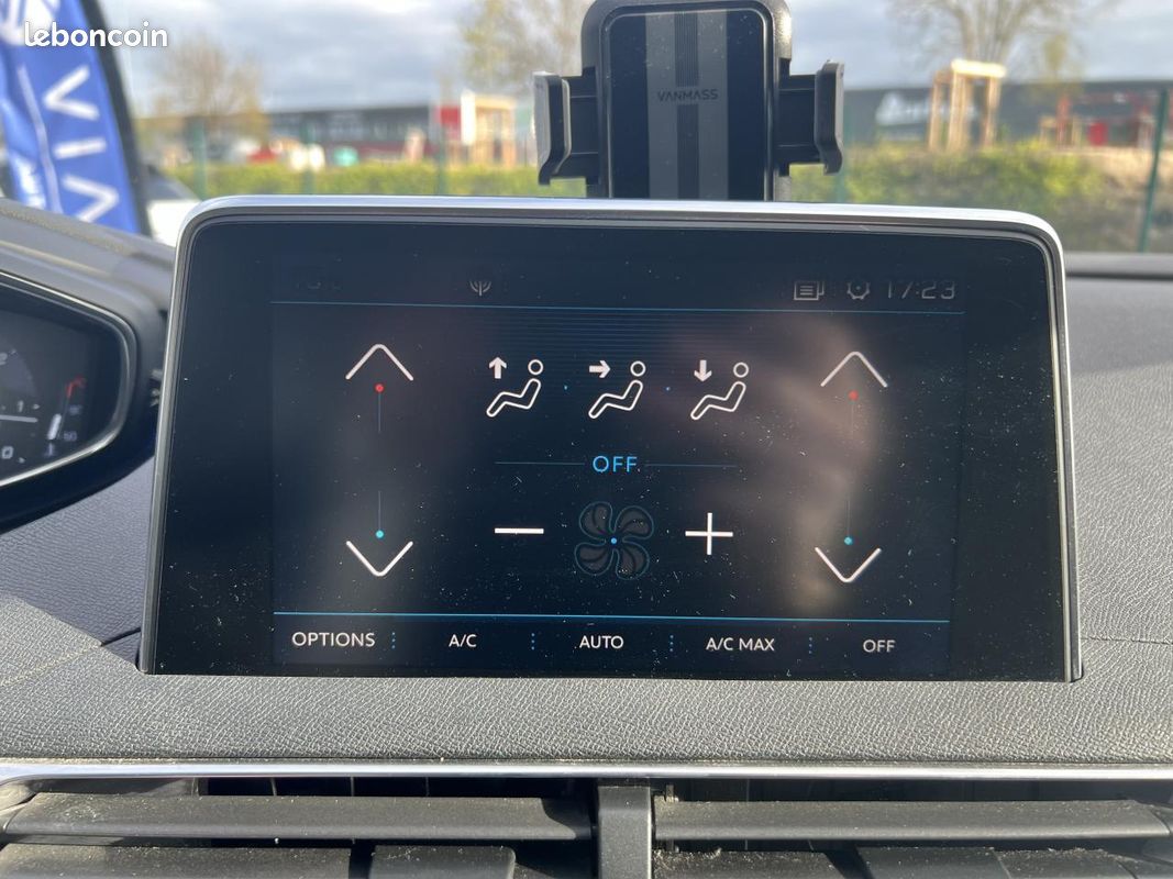 PEUGEOT 3008 1.6 BlueHDi S&S - 120 CV - EAT6 - ALLURE - ATTELAGE (image 30)