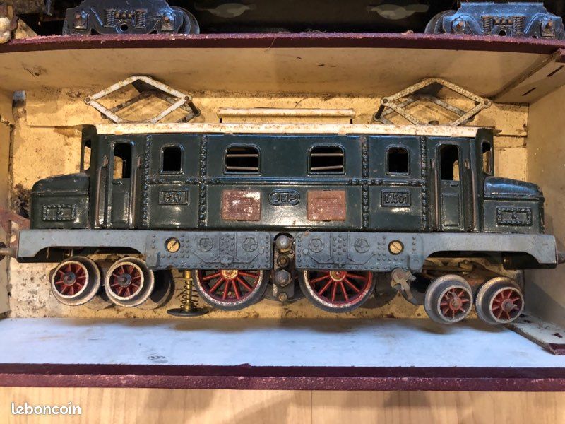 Enchères Lot 39 - JEP Les Trains Bass-Volt Grand coffret bleu