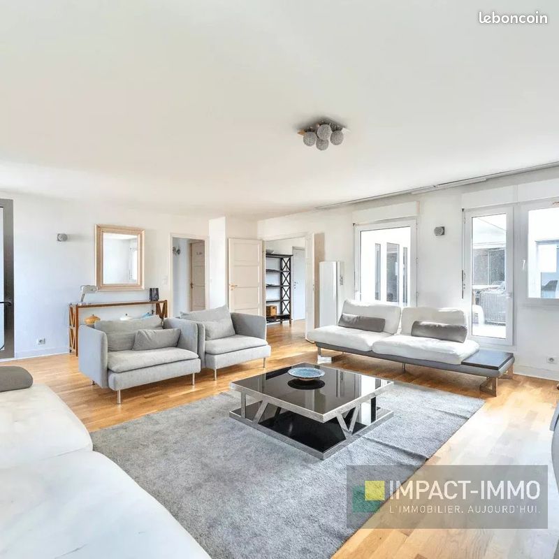 Appartement 5 pièces 142 m² · à Courbevoie · 142 m² · 995 000 €