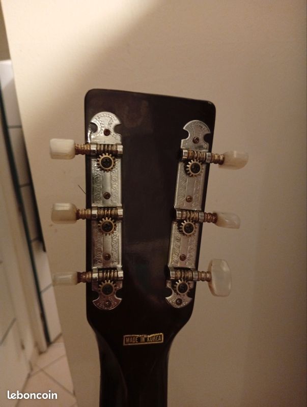 Guitare ancienne (image 4)