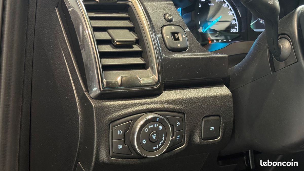 FORD RANGER IV DOUBLE CABINE 2.0 ECOBLUE 215 CH S&S WILDTRAK BVA10 - CARPLAY - CUIR - LEd (image 27)