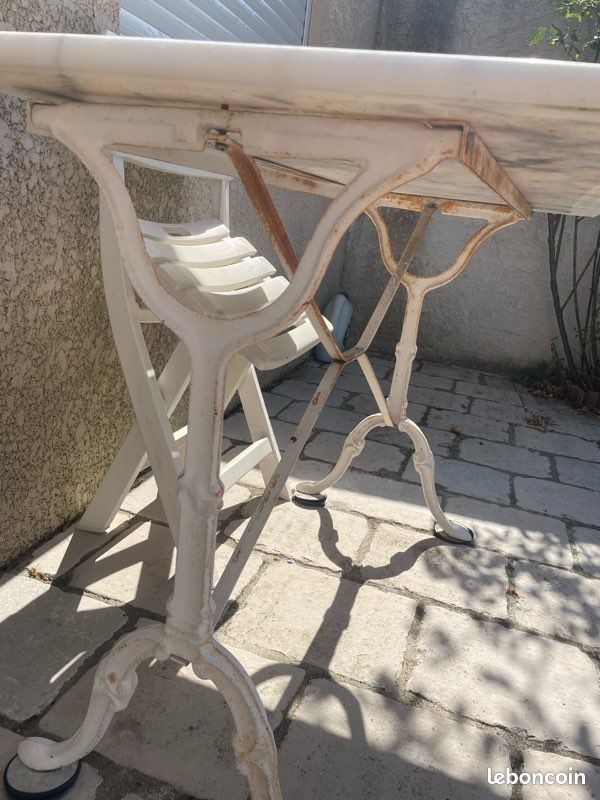Table en marbre – Années 1950 (image 4)