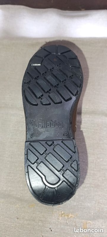Bottes de sécurité JALLATTE neuves en cuir – Pointure 42 (image 4)