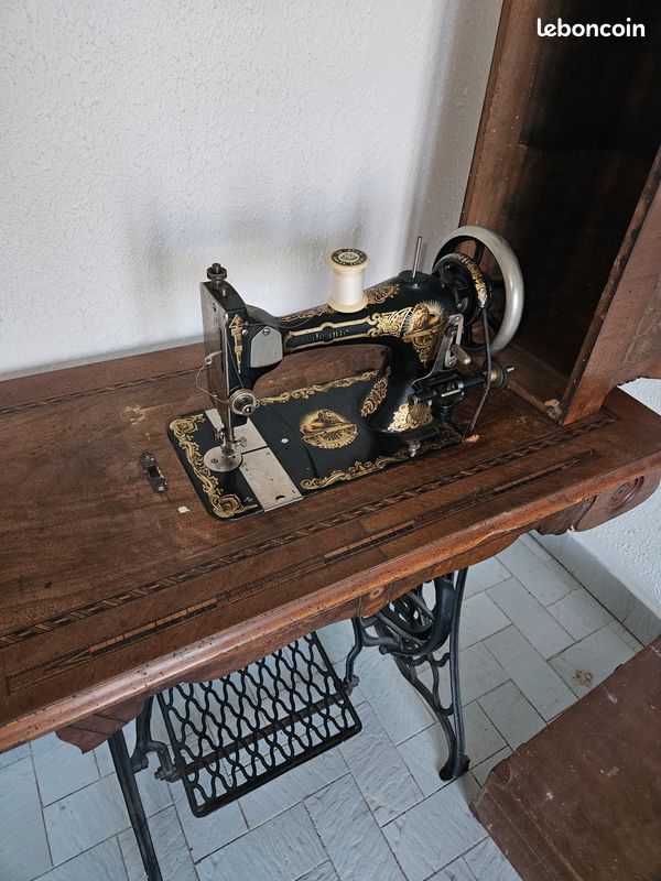 Machine à coudre (image 2)