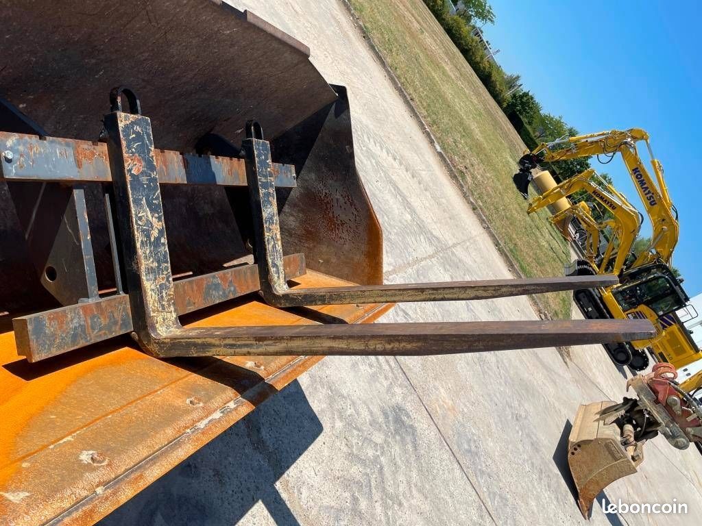 Komatsu WA100M-8E0 (image 7)