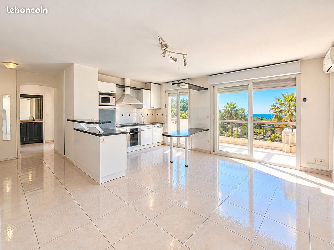 Appartement 3 pièces 59 m² · à Saint-Raphaël · 59 m² · 330 000 €