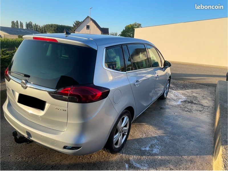 Opel zafira tourer (image 2)