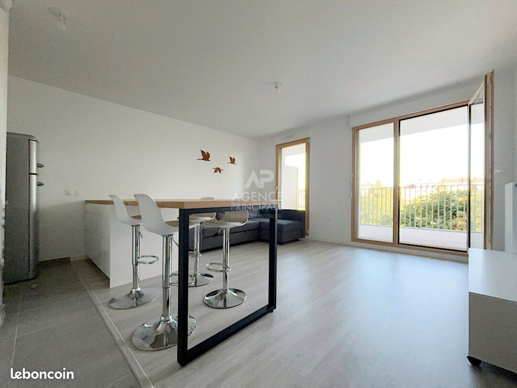 Appartement 3 pièces 60 m² · à Poissy · 60 m² · 1 375 €/mois