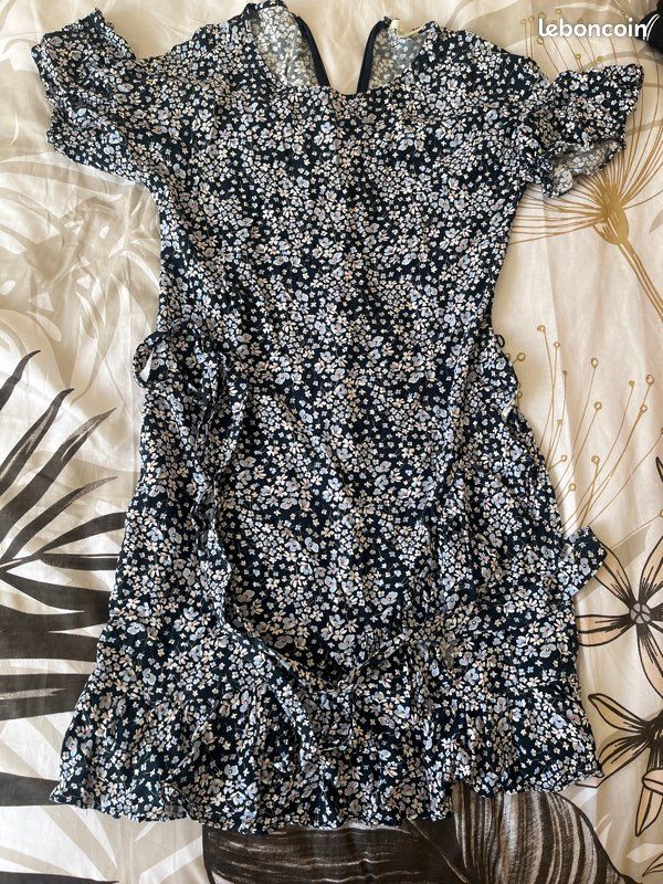 Robe courte (image 1)