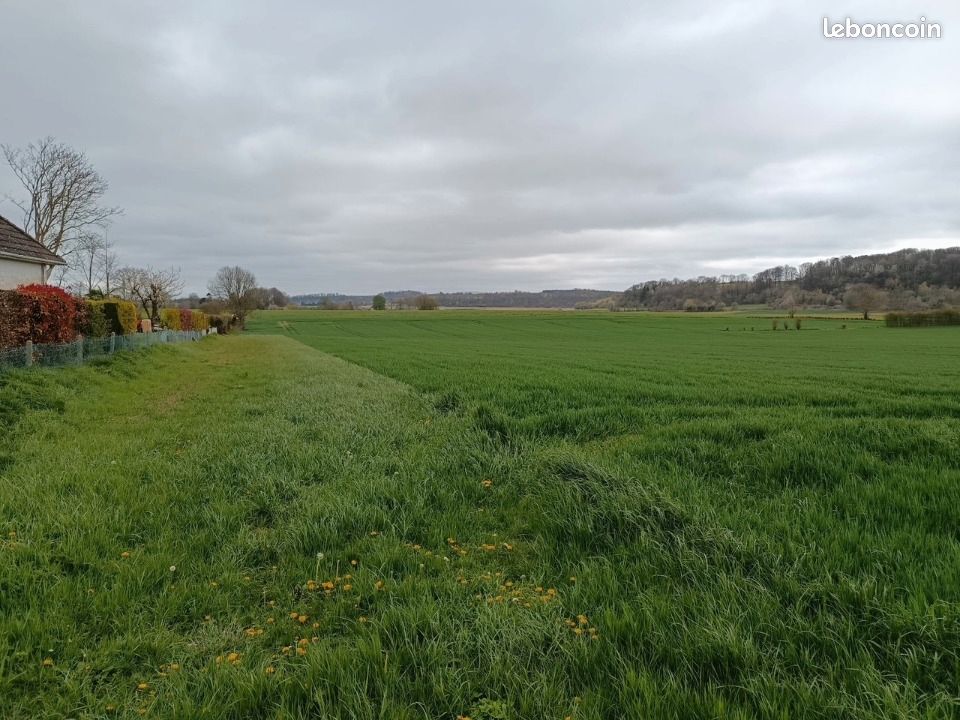 Terrain 1000 m² · à Sainte-Geneviève · 38 000 €