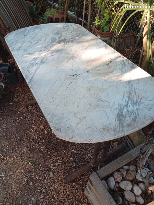 Table de jardin (image 1)