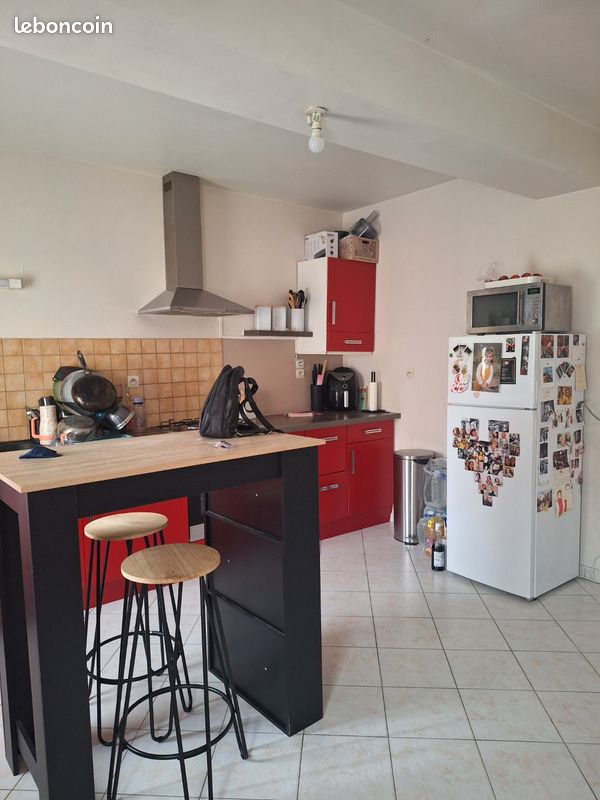 Maison 4 pièces 90 m² · à Doué-en-Anjou · 90 m² · 825 €