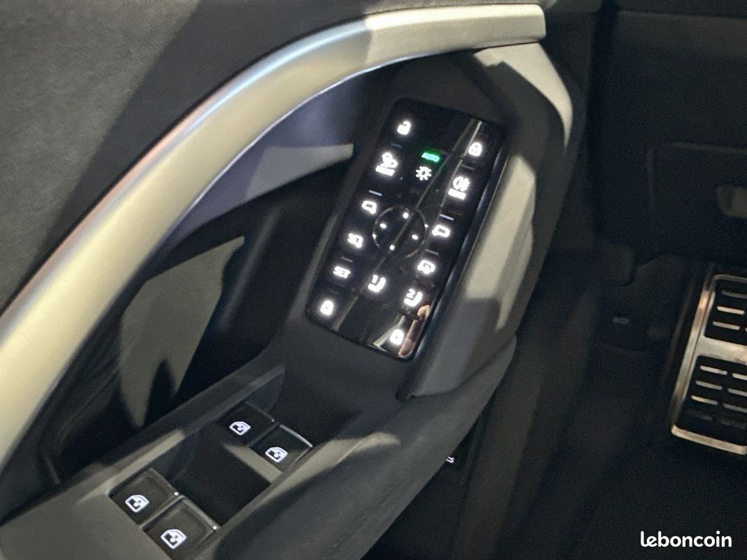 AUDI Q5 TFSI 204 ch Hybride S tronic 7 Quattro S line (image 30)