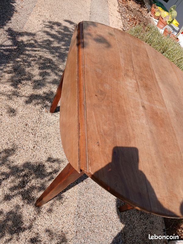 Table en bois (image 3)