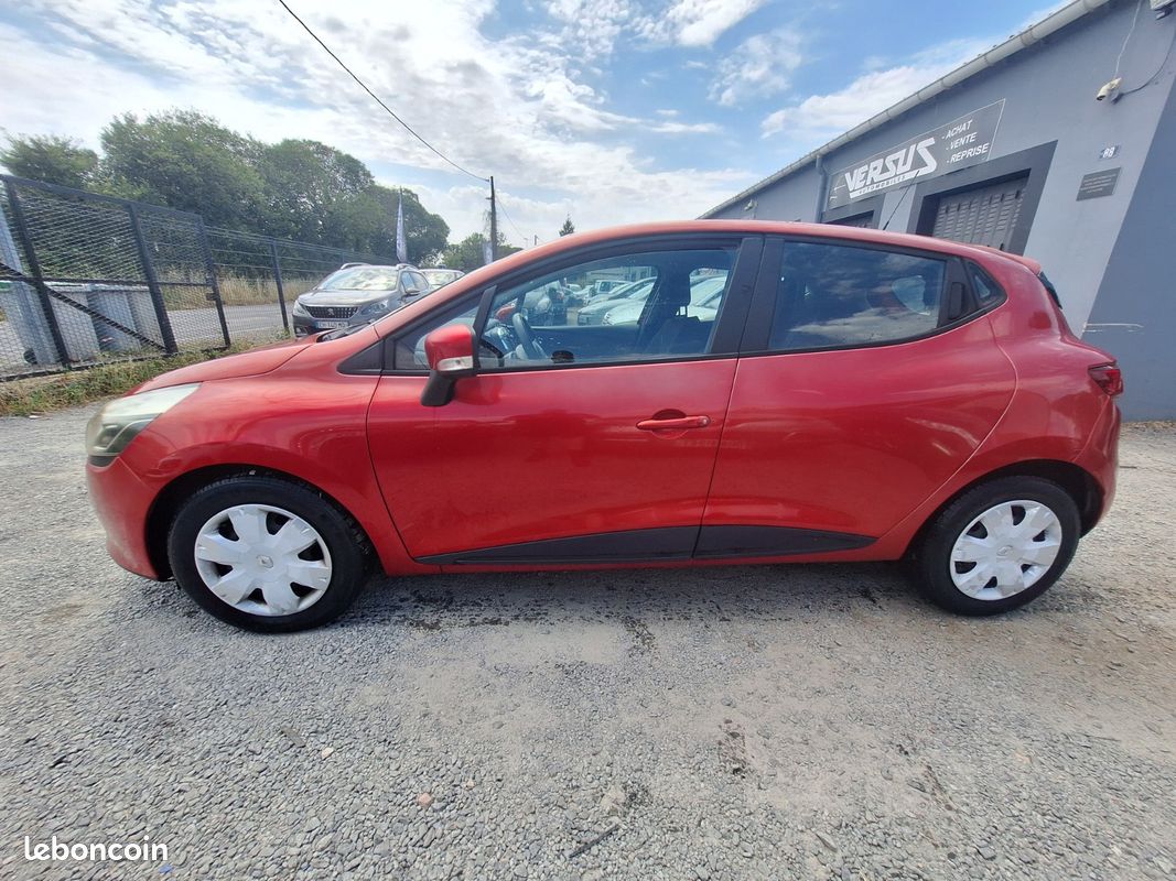 RENAULT CLIO IV BUSINESS dCi 75 eco2 Business (image 2)