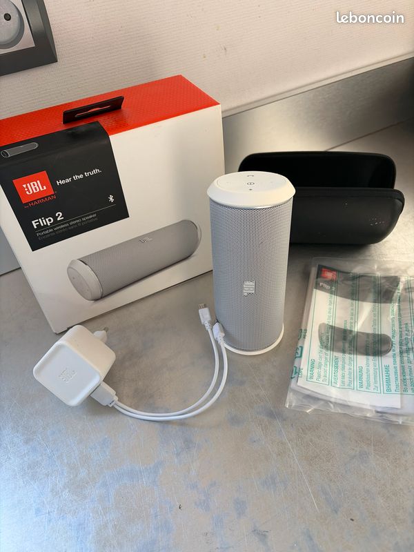 ❤️🎧🎵 Enceinte JBL FliP 2 blanche fonctionne Bluetooth câble et chargeur compatible tablette téléphone ordinateur (image 1)