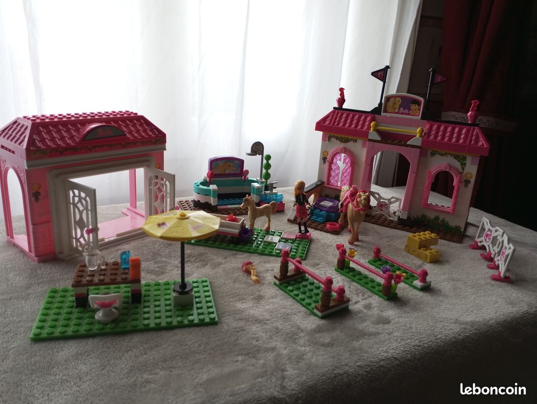 Megablocks l'écurie de Barbie 80246 (image 2)