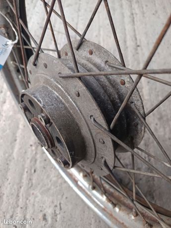 Roues : Moyeux de roue - Pièces pour Mobylettes MOTOBECANE / MBK