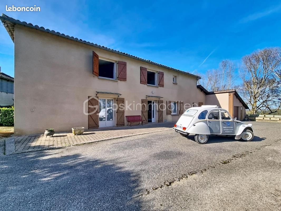 Maison 6 pièces 177 m² · à Fleurance · 177 m² · 187 000 €
