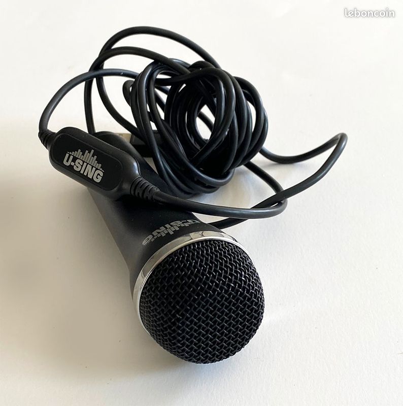 Microphone U-SING filaire / Karaoké, et jeux U-Sing pour Nintendo Wii / En Très Bon Etat (image 2)