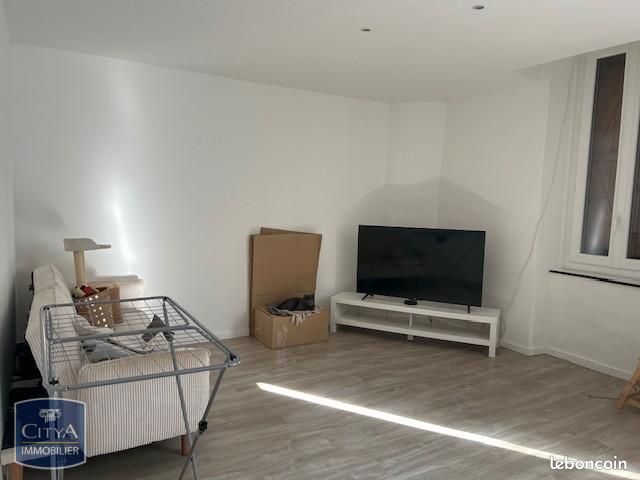 Appartement 3 pièces 70 m² · à Clermont-l'Hérault · 69,7 m² · 700 €/mois